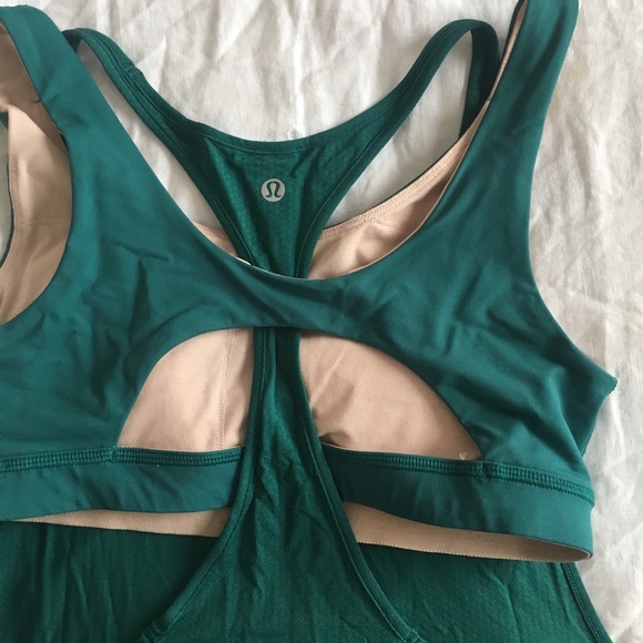 Lululemon yoga tank - Picture 3 of 5